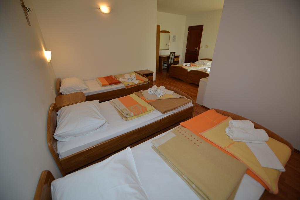 Hotel Rosabel Medjugorje Phòng bức ảnh